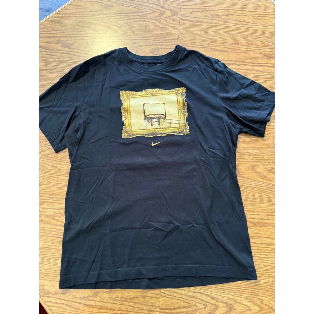 Nike Dri-FIT Graphic Tee Mens Medium Black Gold Framed Basketball NBA T-Shirt